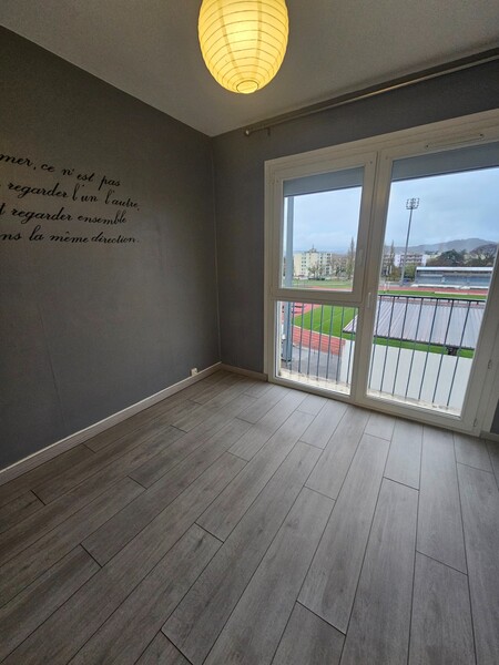 Miniature de la photo 2