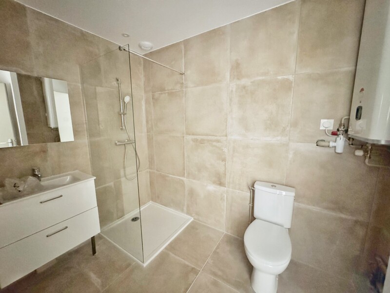 Miniature de la photo 2