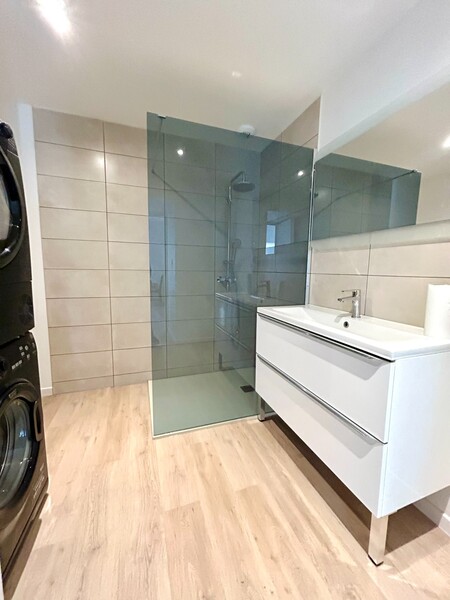 Miniature de la photo 2